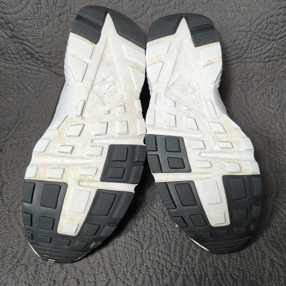 Nike Air Huarache Green White Gray Sneakers Men's Shoes Big Girl Youth Size 7Y